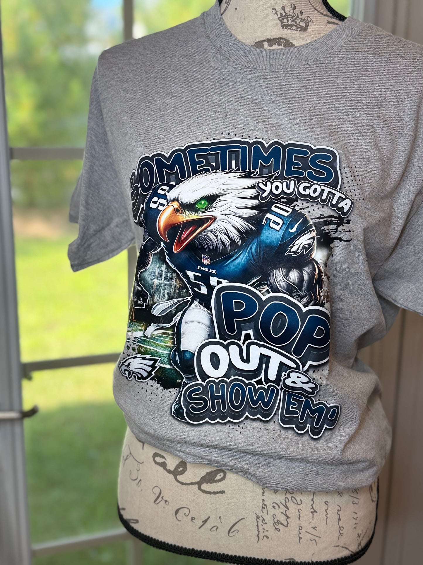 Eagles pop out tee